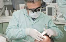 Allineatori trasparenti: come funziona il trattamento invisibile per i denti